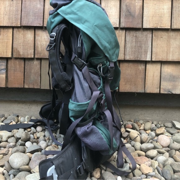 Gregory Electra Women's 72L Backpacking Backpack - Picture 3 of 7